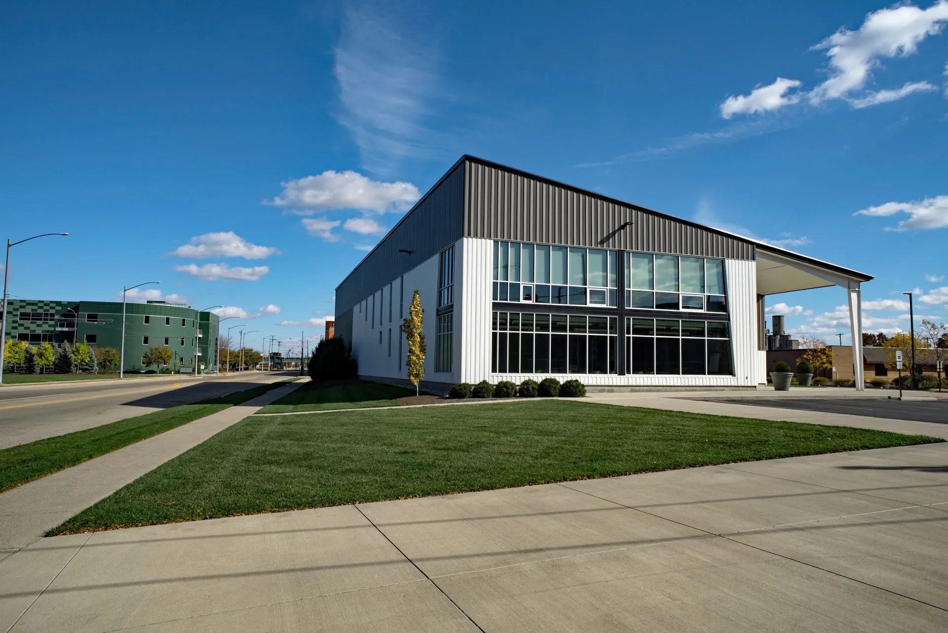 Commercial building landscaping